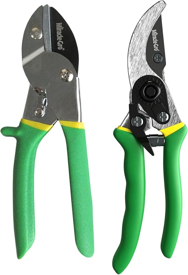 Miracle-Gro 2-Piece Pruning Shears Set – Includes 8 in. Bypass Pruner for Live Plants and 8 in. Anvil Pruner for Dry Stems – Sharp Carbon Steel Blades and Comfort Grip Handles for Garden and Yard Use