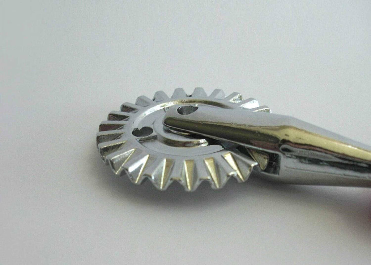 Tredoni 1.6 inch Pastry Wheel - Stainless Steel Dough Stamp Cutter/Crimper