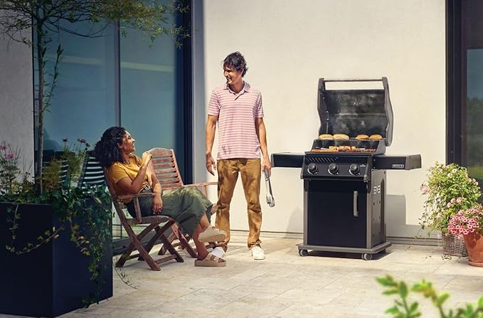 Napoleon Rogue 425 Natural Gas Grill, Black, Durable 3-Burner Outdoor BBQ