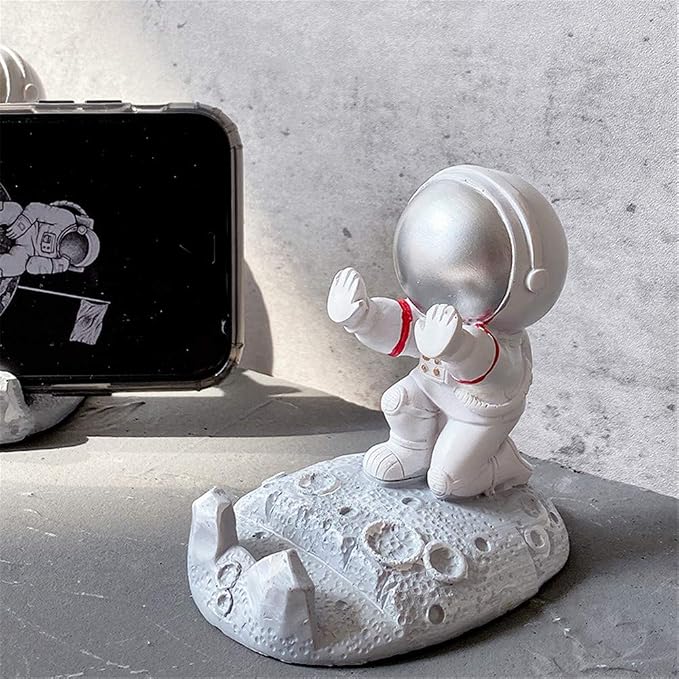 YAKVOOK Unique Cute Cell Phone Stand Car Holder Cool Fun 3D Cartoon Astronaut Design Mobile Phone Tablet Bracket for Desk Compatible with All Smartphones for Children Gift Decor Home (Kick Gold)