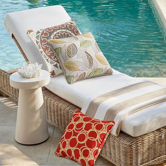 Outdoor Decorative Pillows Pack of 4, 18" x 18" Outdoor Pillow Set for Couch Bed Throw Patio Sofa, Circle Red