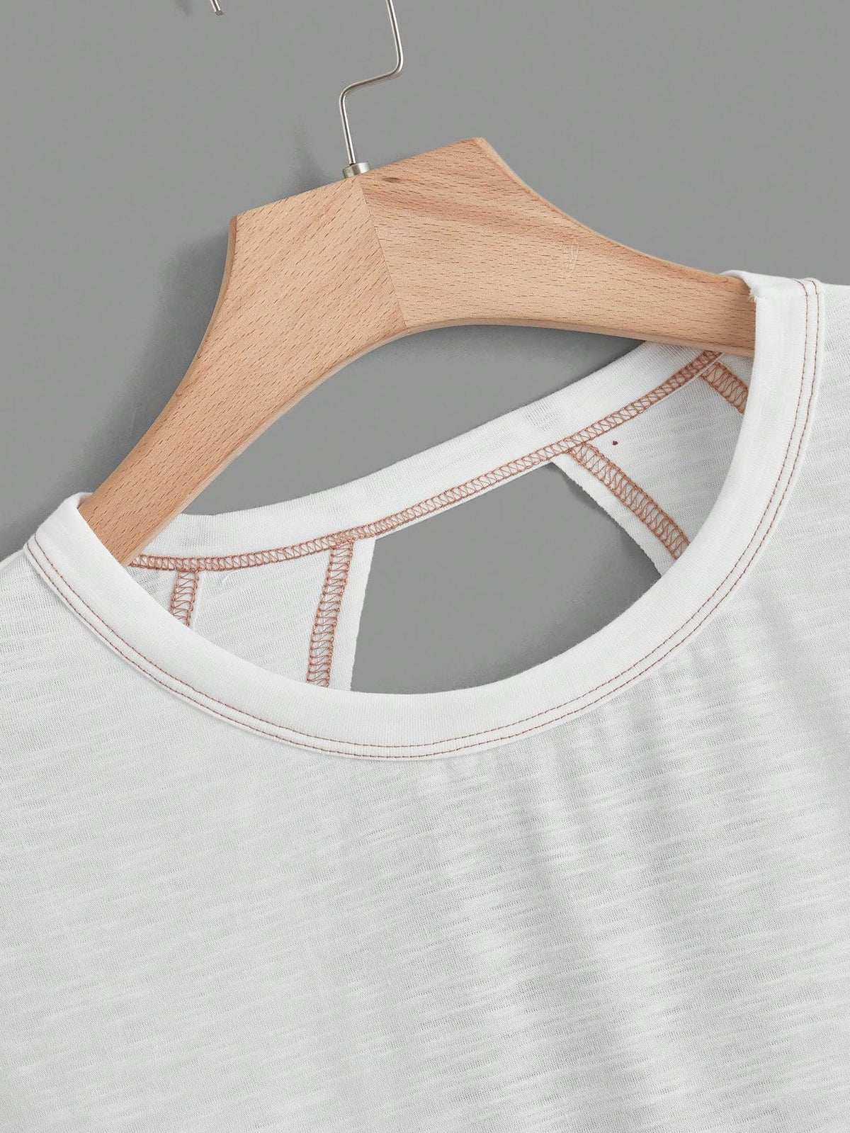 WDIRARA Women's Back Keyhole Workout Yoga Tops Loose Fit Short Sleeve T Shirt White Small