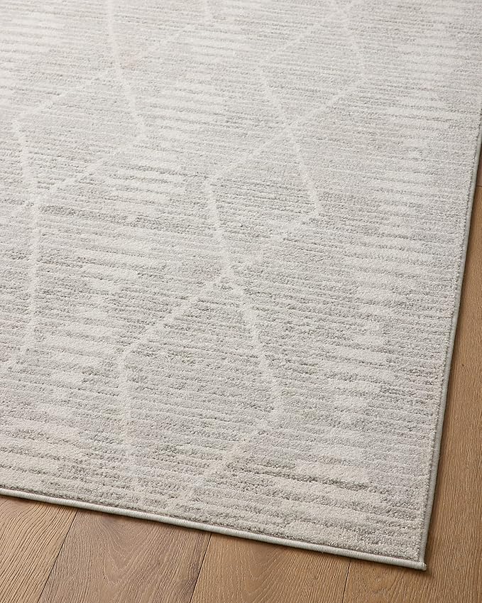 Loloi Kamala Collection KAM-02 Ivory/Silver 5'-3" x 7'-9" Area Rug