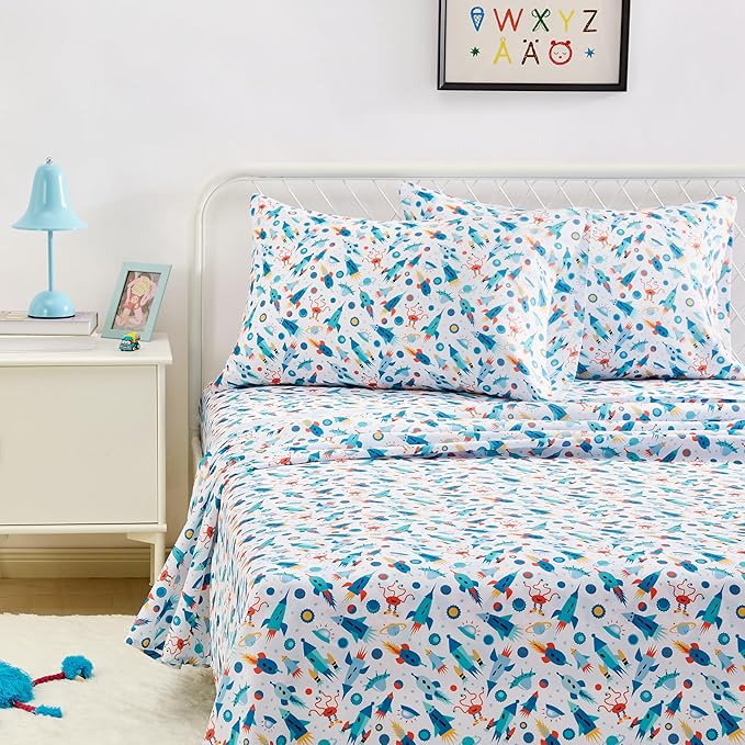 Amazon Basics Microfiber Kids' Sheet Set with Pillowcase, 4 Piece, Full, Cosmic Adventure