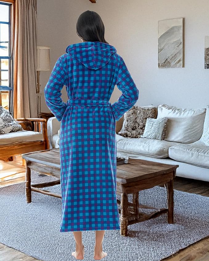 Alexander Del Rossa Womens Robe, Long Plush Bathrobe with Hood, Hooded Robes for Women Plus Size Bath Robe