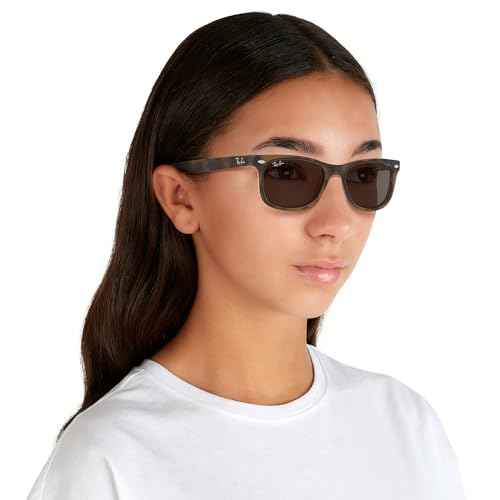 Ray-Ban boys Rj9052s New Wayfarer Square Sunglasses