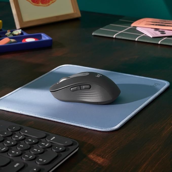 Logitech Signature M650 Wireless Mouse - for Small to Medium Sized Hands, 2-Year Battery, Silent Clicks, Customizable Side Buttons, Bluetooth, Multi-Device Compatibility (Graphite)