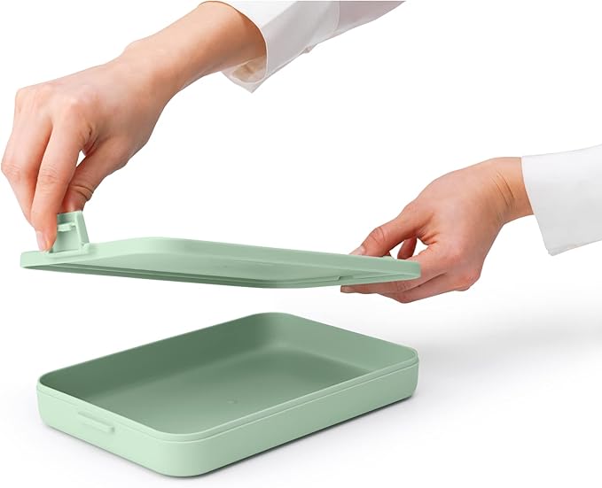 Brabantia Make & Take Flat Lunch Box (Jade Green) Convenient Size for Bags, BPA-Free, Airtight Snap Locks, Microwave & Freezer Safe, Travel Meal Prep Container