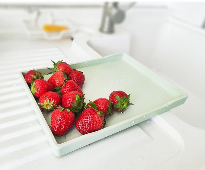 Green Small Serving Tray (9.5 x 7 inch), Countertop Organizer for Bathtub Bathroom Vanity Items, Serving Accessory, Coffee, Drinks, Tea, Party, Spa, Perfume and Display Use.