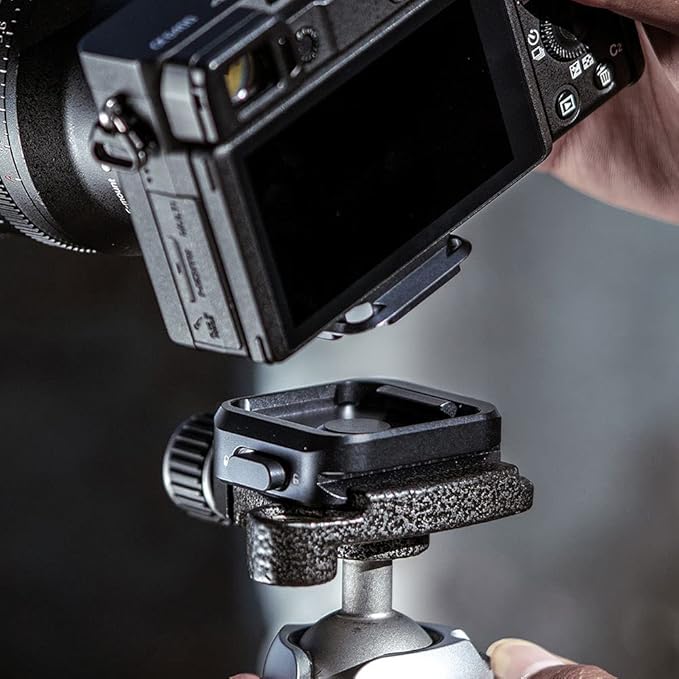 PGYTECH Quick Release Plate Clamp, with 1/4" and 3/8" Threaded Holes, Arca Swiss Interface, Suitable for Photo Cameras, Tripods, Gimbals