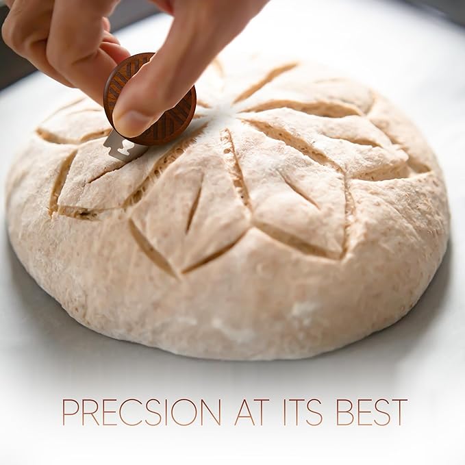 RICCLE Bread Lame Slashing Tool, Dough Scoring Knife with 15 Razor Blades (Brown)