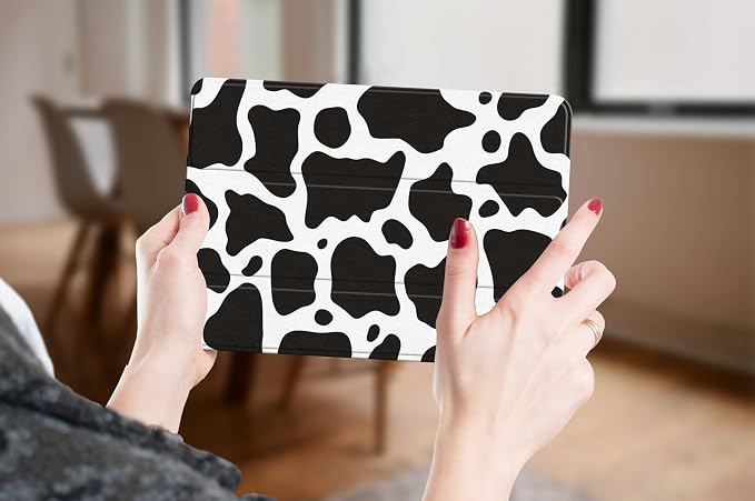 Cover for iPad Pro 10.5 with Pencil Holder Wolf Case for Apple iPad 9th 8th 7th Generation 10.2 Inch iPad Air 3rd Gen Cases Wolves Smart Slim Trifold Stand Protective Cover