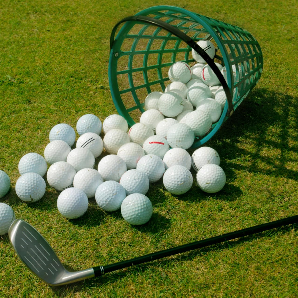 UPKOCH Golf Ball Basket Plastic Golf Ball Bucket with Foldable Handle Storage Container for Practice Range Stackable Caddy for Clubs and Frequent Use