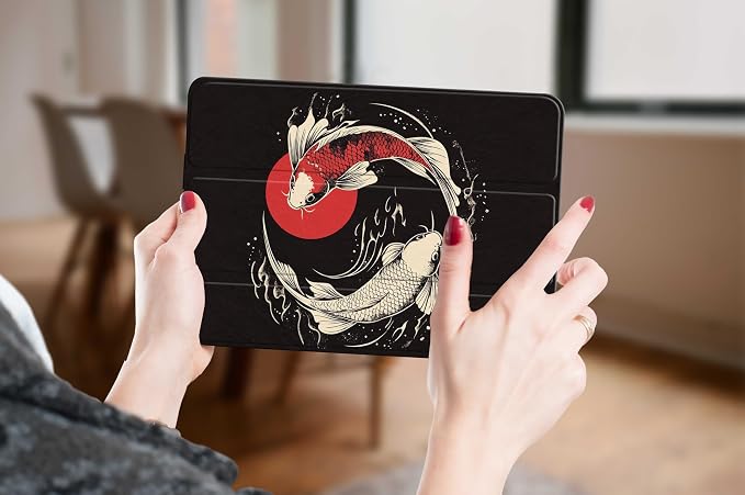 Cover for iPad Pro 10.5 with Pencil Holder Wolf Case for Apple iPad 9th 8th 7th Generation 10.2 Inch iPad Air 3rd Gen Cases Wolves Smart Slim Trifold Stand Protective Cover