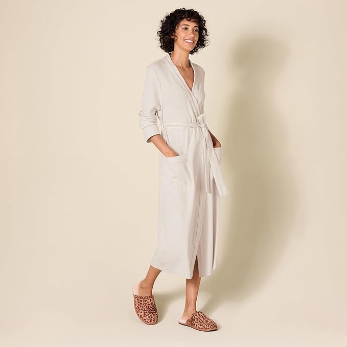 Amazon Essentials Women's Lightweight Waffle Full-Length Robe (Available in Plus Size)