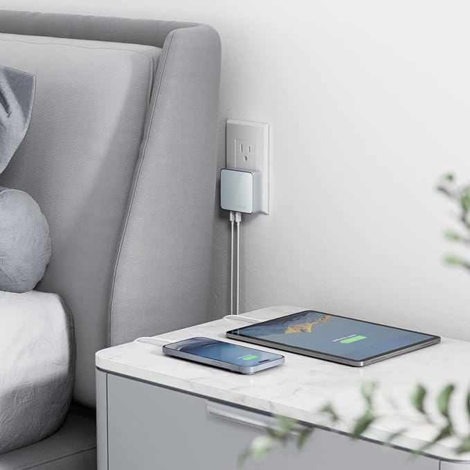 Nekmit USB C Charger Fast Thin Flat 52W 4-Port Wall Charger with Two 20W Power Delivery and 2 USB Port for iPhone 14/14 Pro/14 Pro Max Galaxy Pixel iPad Pro AirPods Pro and More Upgraded