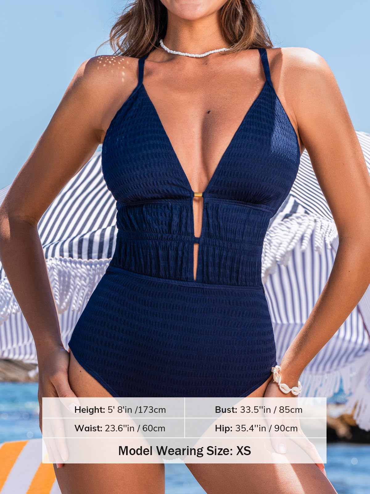 CUPSHE Women's One Piece Swimsuit Plunging Neck Cutout Monokini Textured, M