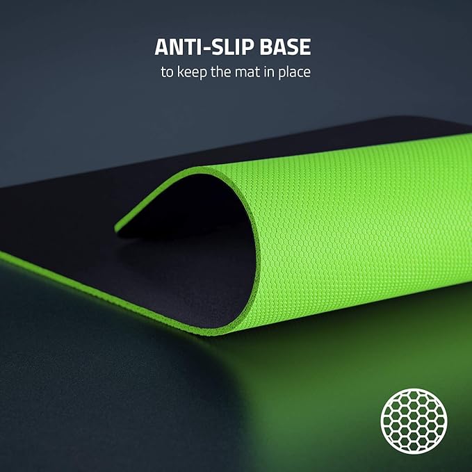 Razer Gigantus V2 Cloth Gaming Mouse Pad (Medium): Thick, High-Density Foam - Non-Slip Base - Classic Black