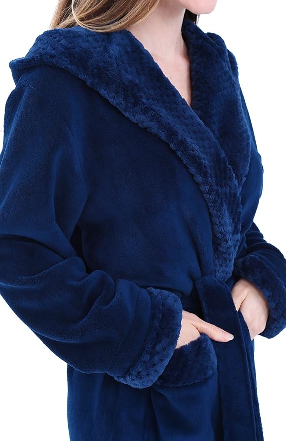 Alexander Del Rossa Womens Robe, Long Plush Bathrobe with Hood, Hooded Robes for Women Plus Size Bath Robe