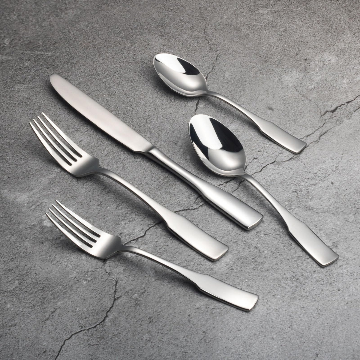 Alata Kate 40-Piece Silverware Set,Service for 8,Stainless Steel Flatware Set,Mirror Polished Cutlery Set,Dishwasher Safe