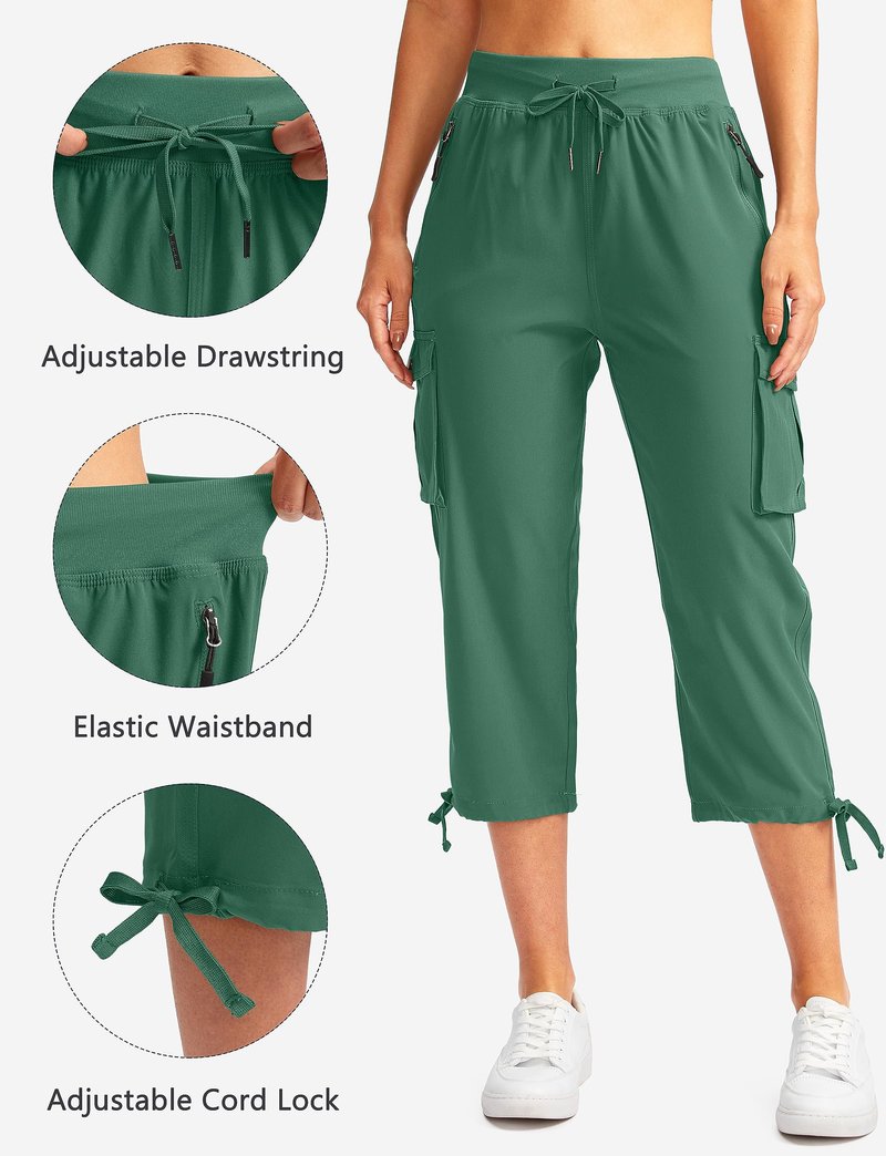Soothfeel Women's Cargo Capris Pants with 6 Pockets Lightweight Quick Dry Travel Hiking Summer Pants for Women Casual (Green, M)