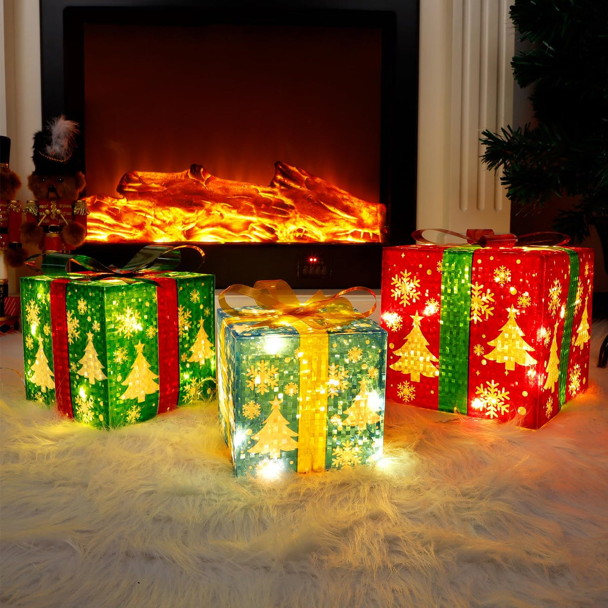 GUOOU Set of 3 Lighted Gift Boxes Christmas Decorations, 60 LED Lighted Snowflake Christmas Tree Present Boxes, Christmas Home Gift Box Decorations
