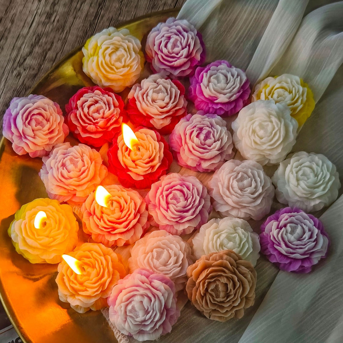 Rose in Hand Molds Hand Rose Resin Mold - Resin Casting Silicone Molds for Home Decor & Candle Making Wave Spiral Mold