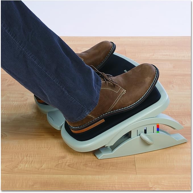 Kensington 56144 Solemate Plus Adjustable Footrest With Foam Pad