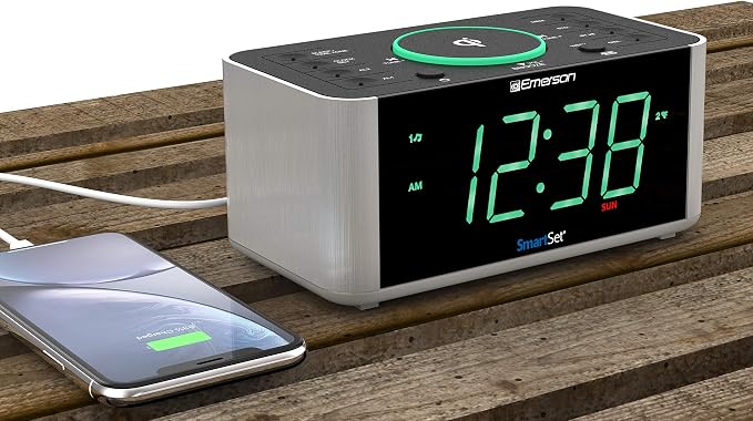 Emerson ER100202 Smartset Dual Alarm Clock Radio with USB Port and QI Wireless Phone Charger with Bluetooth All Qi Compatible Phones