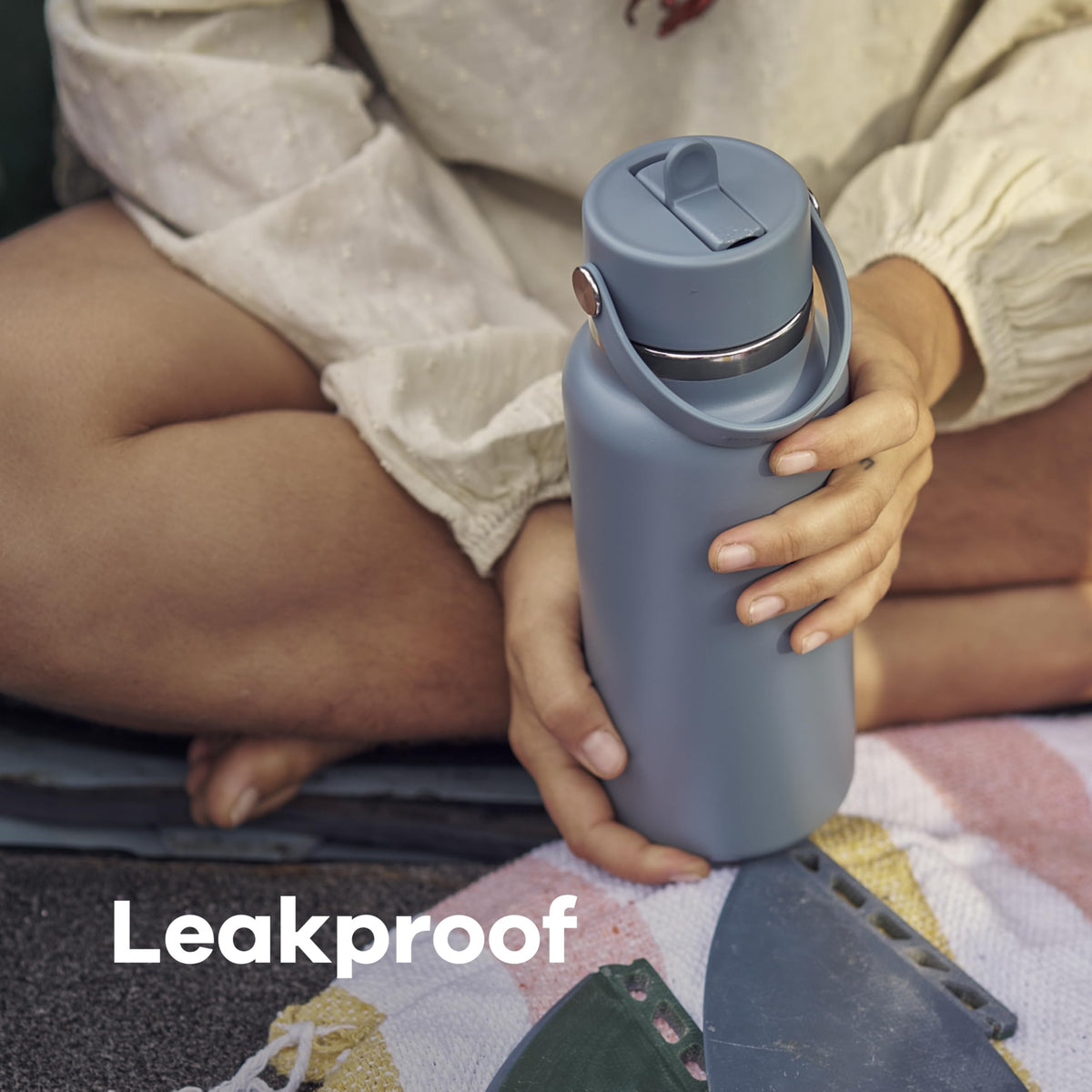 Hydro Flask Water Bottle - Insulated Stainless Steel - Wide Mouth Flex Straw Lid, Non Spill, Leakproof and Refillable in 32 Oz Shale Gray