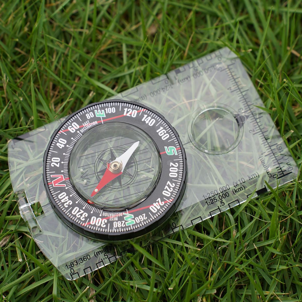 4 Pcs Outdoor Compass with Adjustable Declination,Magnifier,Ruler,Scale. Multifunctional Orienteering Waterproof Compass for Map Reading, Navigation, Hiking (4 Pack Transparent)