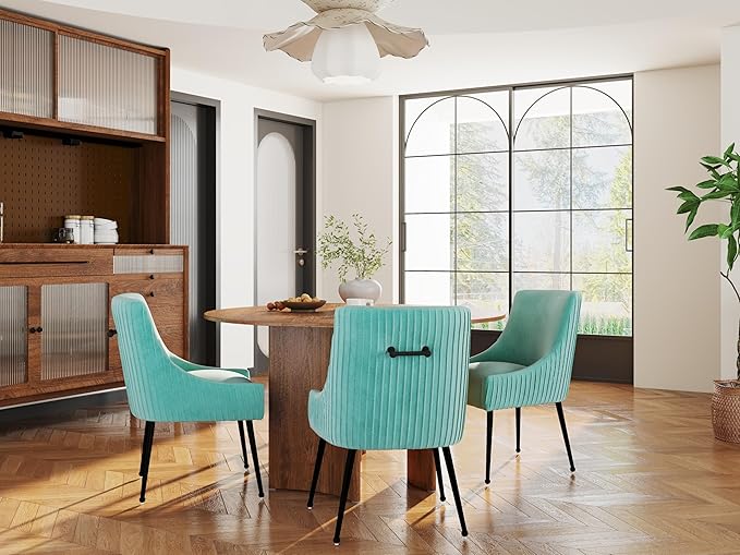 Velvet Dining Chairs Set of 4,Green Upholstered Living Room Chairs with Black Metal Legs, Modern Tufted Accent Chairs for Living Room, Study Room, Kitchen