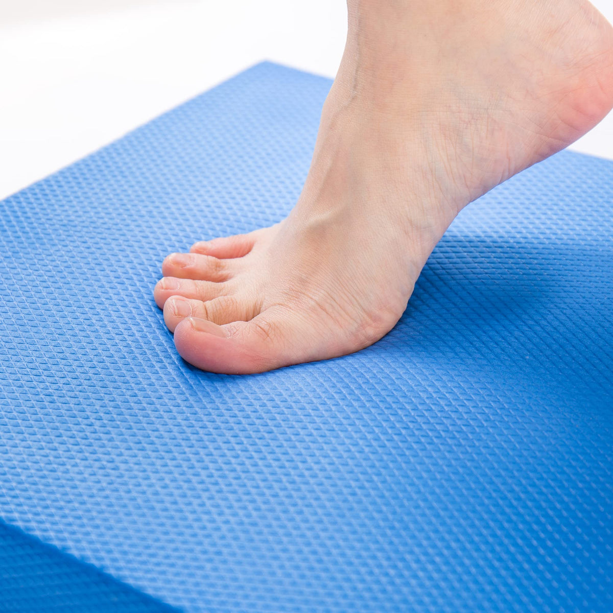 Stability Trainer Pad - Foam Balance Exercise Pad Cushion for Therapy, Yoga, Dancing Balance Training, Pilates,and Fitness (Blue c)