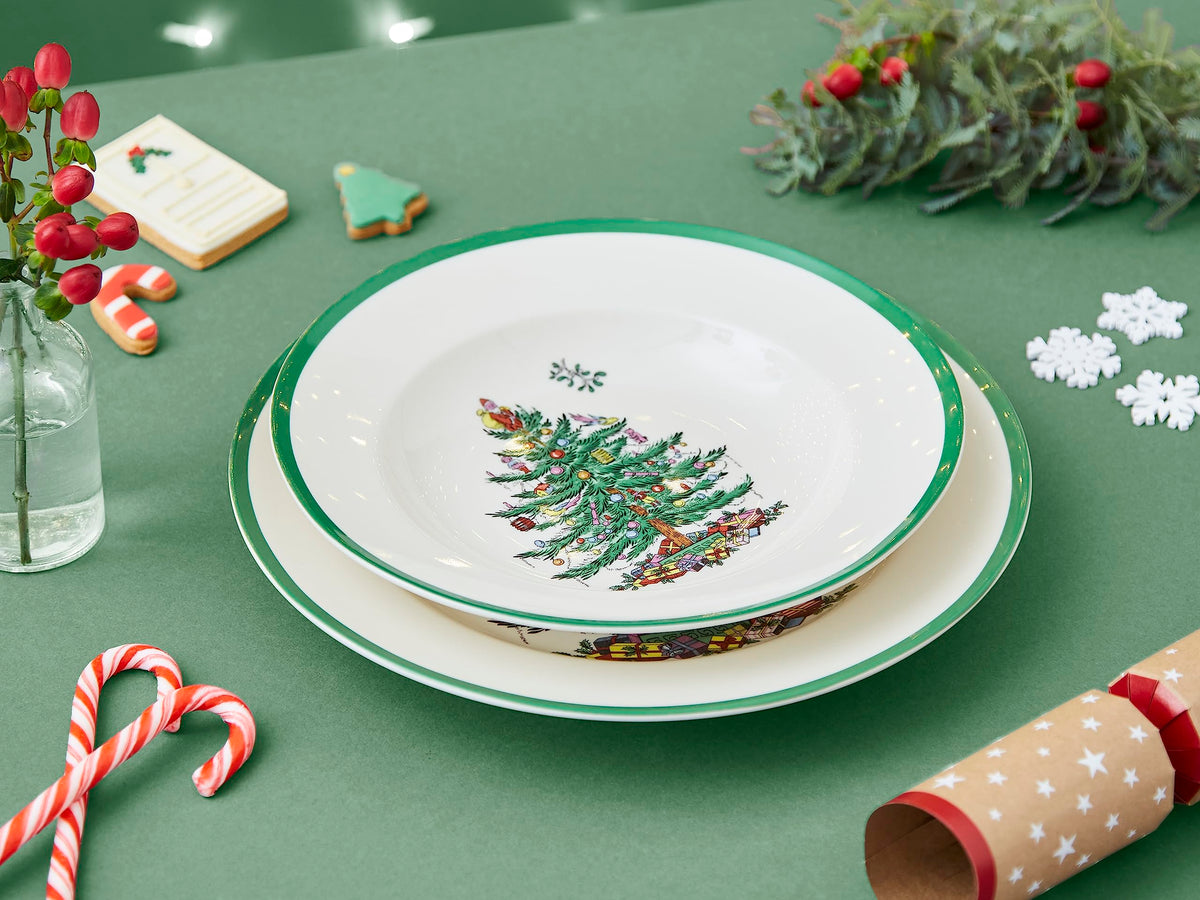 Spode Christmas Tree 9" Soup Plate (Set of 4) – Stoneware Bowls with Festive Tree Design & Green Rim, Ideal for Serving Soup, Pasta, Salad – Microwave & Dishwasher Safe Holiday Dinnerware