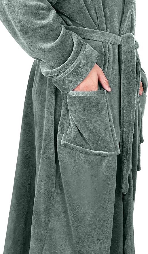 NY Threads Mens Robe with Hood, Luxury Plush Fleece Hooded Mens Bathrobe, Spa Bath Robe for Men