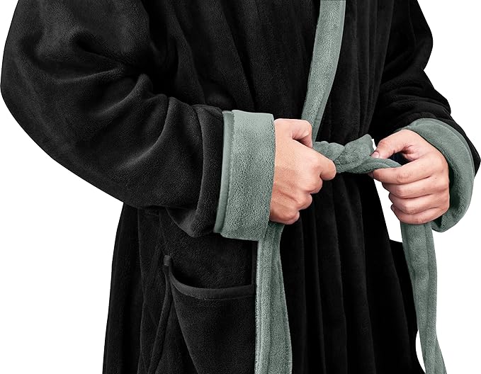 NY Threads Mens Robe with Hood, Luxury Plush Fleece Hooded Mens Bathrobe, Spa Bath Robe for Men