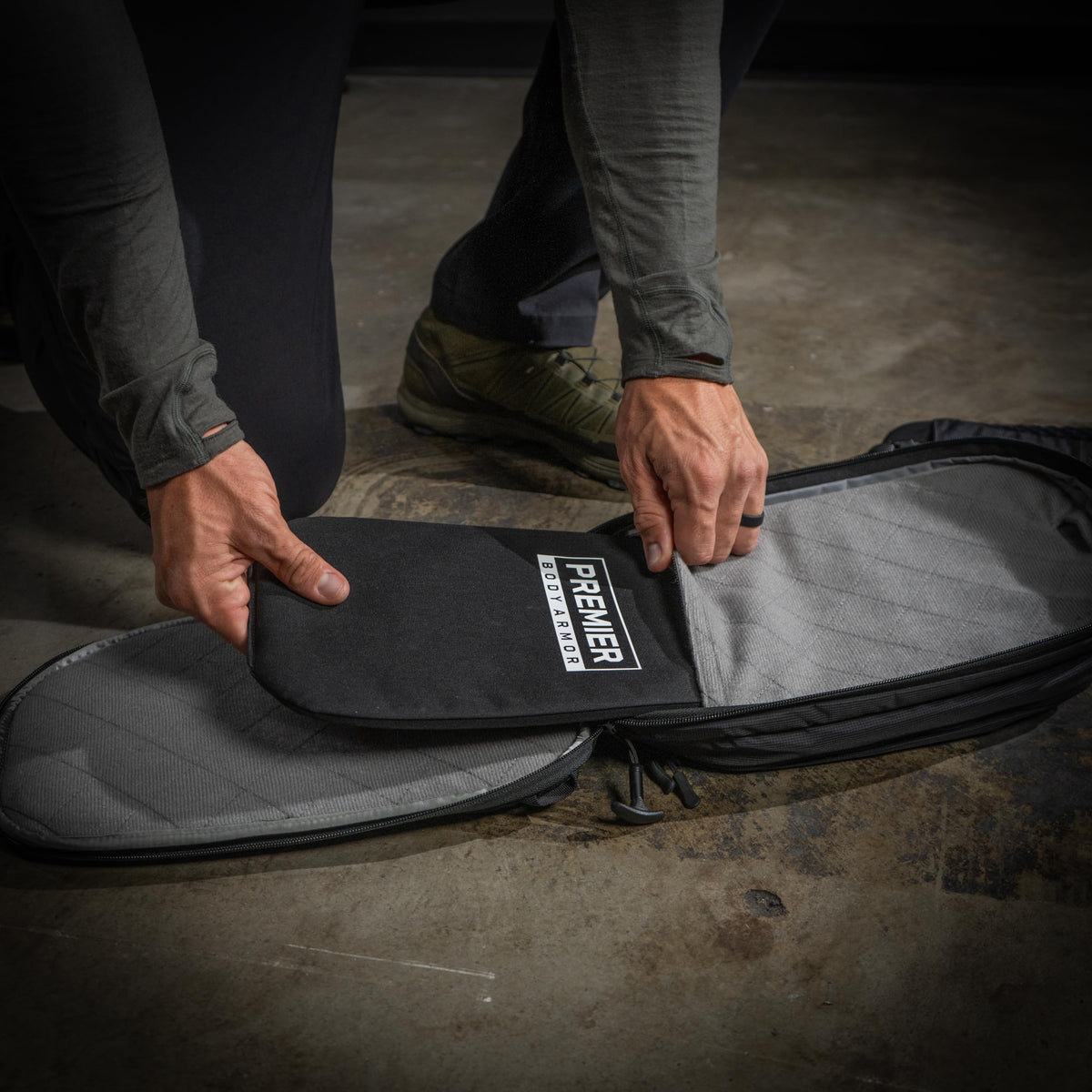 Eberlestock Fade Sling Tactical Crossbody Bag for Men – EDC Sling Backpack with Concealed Carry Compartment, Hydration Pass-Through, Loop Lined Pockets – 14”x9”x4.5”, 573 Cu In – Steel