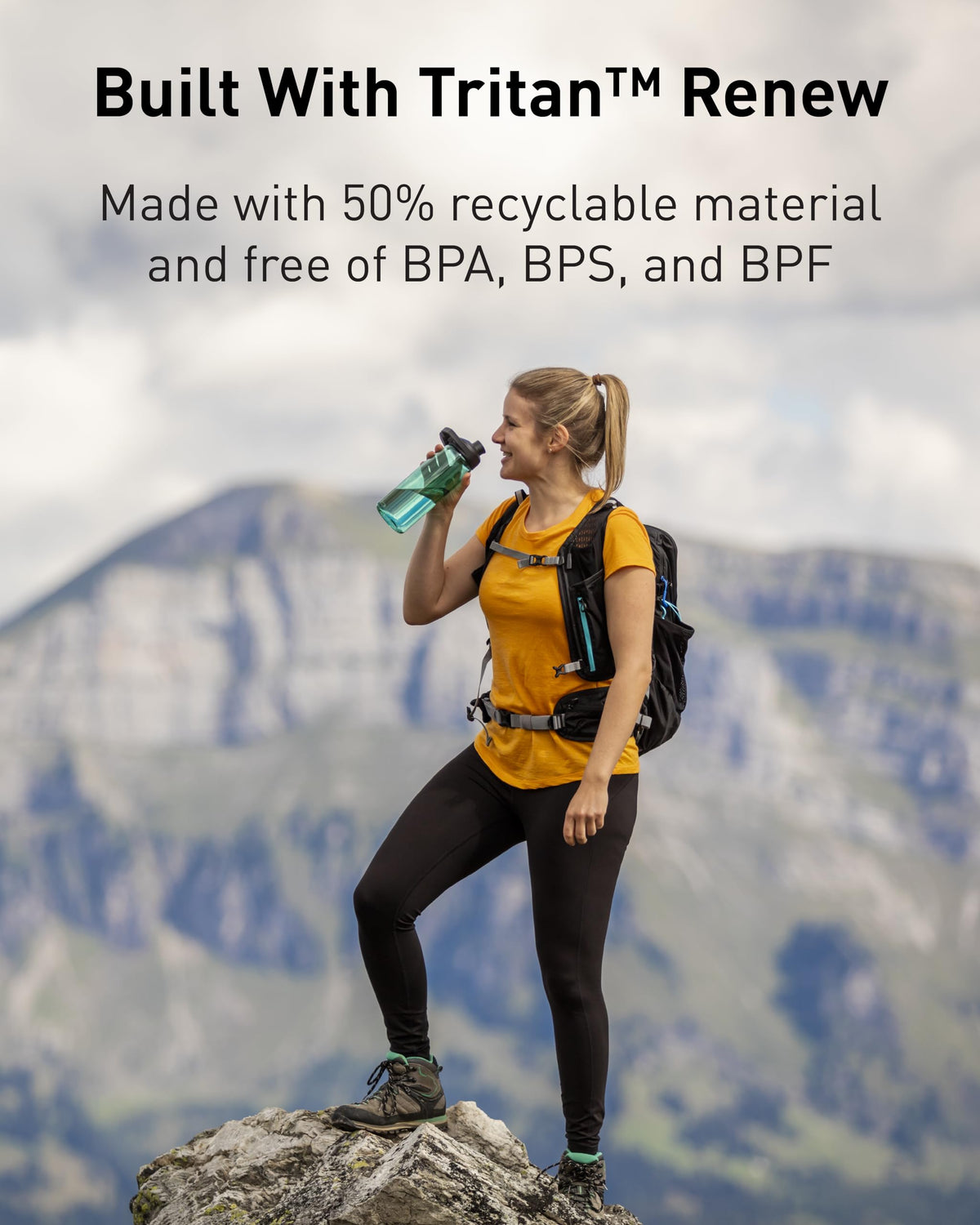 CamelBak Chute Mag Water Bottle with Magnetic Leak‑Resistant Cap, Lightweight Tritan Design for Everyday Hydration, 25oz, Oxford
