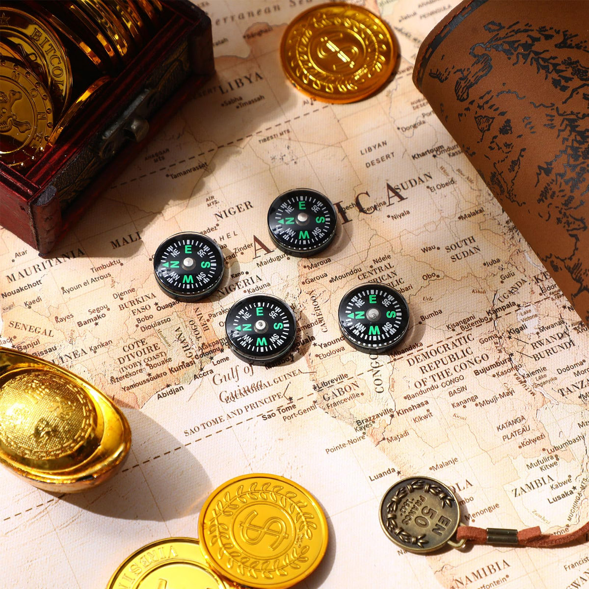 Kanayu 200 Pcs Mini Button Compass, 20mm Small Pocket Compass Bulk for Survival Kits, Classroom Rewards, Party Favors, Camping Hiking Outdoor Gear