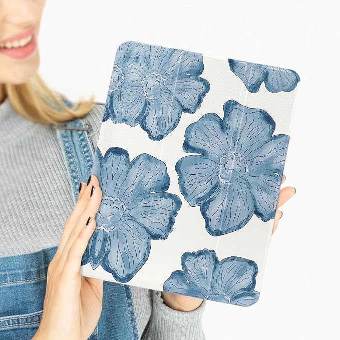 Lovmooful for iPad 9/8/7 Gen Case with Pencil Holder Cute-Bear Flower | Fit for iPad 9/8/7 (10.2-Inch2021/2020/2019 Model9th/8th/7th Generation)Soft TPUTrifold StandProtectiveGirly