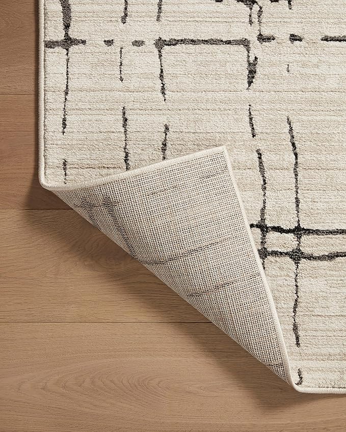 Loloi Darby Collection DAR-06 Sand/Dk. Grey 2'-7" x 10'-0" Runner Rug