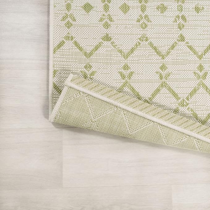JONATHAN Y SMB108M-5R Ourika Moroccan Geometric Textured Weave Indoor Outdoor Area Rug, Coastal,Traditional,Transitional Easy Clean,Bedroom,Kitchen,Backyard,Patio, Non-Shed, Cream/Green, 5' Round