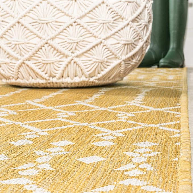 JONATHAN Y SMB108G-5R Ourika Moroccan Geometric Textured Weave Indoor Outdoor Area Rug, Coastal, Bohemian, Modern Easy-Cleaning,Bedroom,Kitchen,Backyard,Patio,Non Shedding, Yellow/Cream, 5' Round