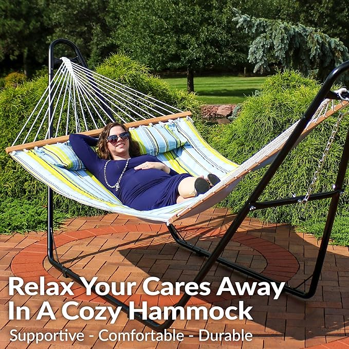 Sunnydaze Quilted Outdoor Hammock with Spreader Bars - Heavy-Duty 450-Pound Capacity Double Hammock for Outside - Blue and Green