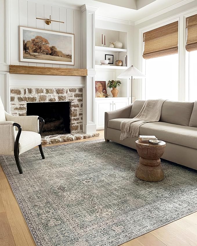 Loloi Chris Loves Julia Jules Collection JUL-08 Emerald/Antique Ivory 3'-6'' x 5'-6'', .13" Pile Height, Accent Rug