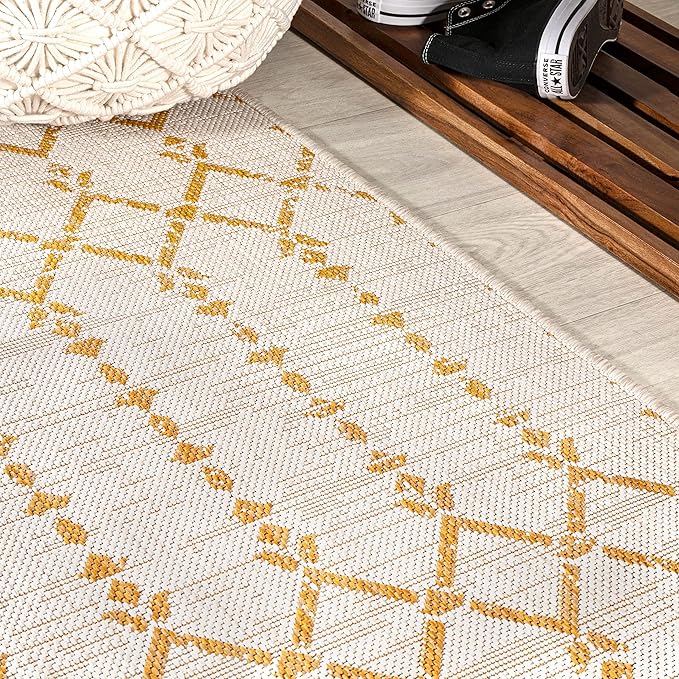 JONATHAN Y SMB108J-5R Ourika Moroccan Geometric Textured Weave Indoor Outdoor Area Rug, Coastal, Bohemian, Modern Easy-Cleaning,Bedroom,Kitchen,Backyard,Patio,Non Shedding, Cream/Yellow, 5' Round