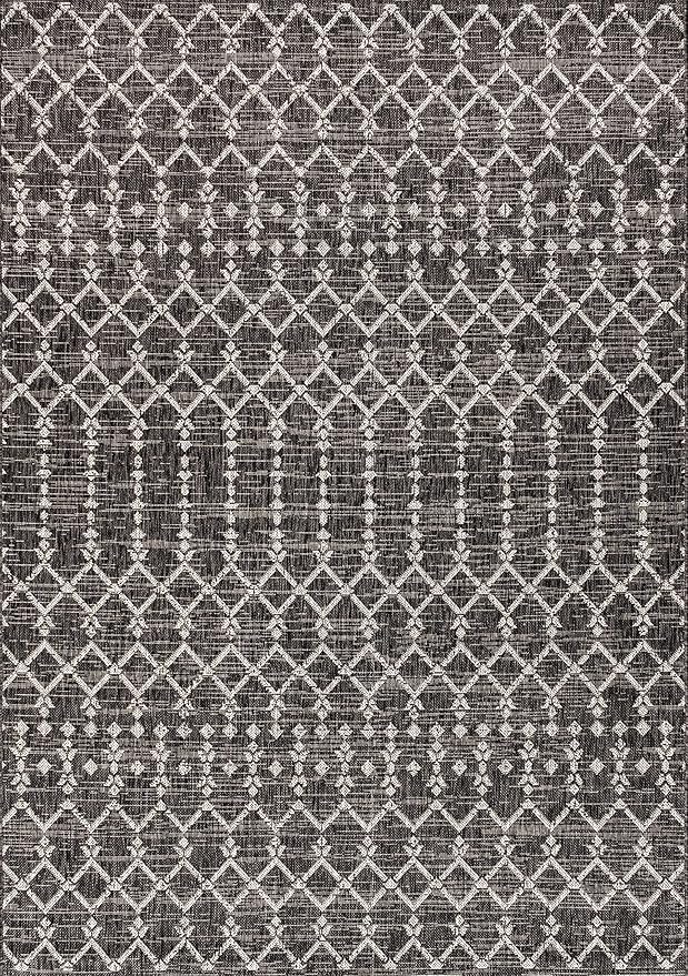 JONATHAN Y Moroccan Geometric Indoor Outdoor Area Rug 5X8 Black/Gray, Ourika Textured Weave for Backyard, Patio, Porch, Easy-Cleaning, High Traffic, Pet-Friendly, Non-Shedding (SMB108F-5)