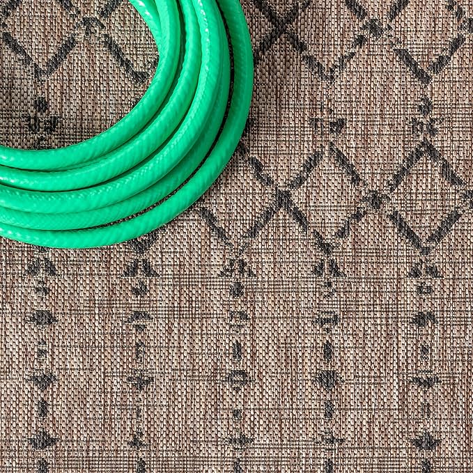 JONATHAN Y SMB108D-5SQ Ourika Moroccan Geometric Textured Weave Indoor Outdoor Area Rug, Bohemian, Rustic, Scandinavian Easy Clean,Bedroom,Kitchen,Backyard,Patio, Non-Shed, Natural/Black, 5' Square