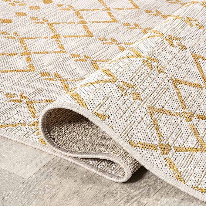 JONATHAN Y Moroccan Geometric Indoor Outdoor Area Rug 4X6 Cream/Yellow, Ourika Textured Weave for Backyard, Patio, Porch, Easy-Cleaning, High Traffic, Pet-Friendly, Non-Shedding (SMB108J-4)